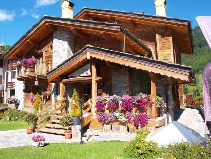 Hôtel pour 2 personnes, avec Balcon et Terrasse ainsi que Jardin et Sauna à La Thuile