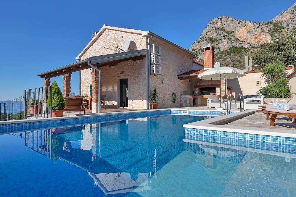 Casa vacanza a Svogoschia a partire da 240€ a notte