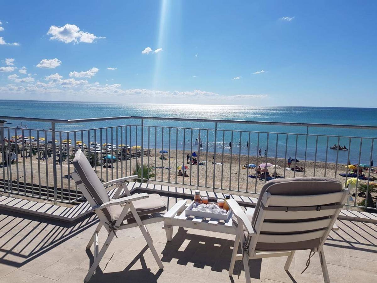 King Room with Sea View in Bernalda, Golfo di Taranto