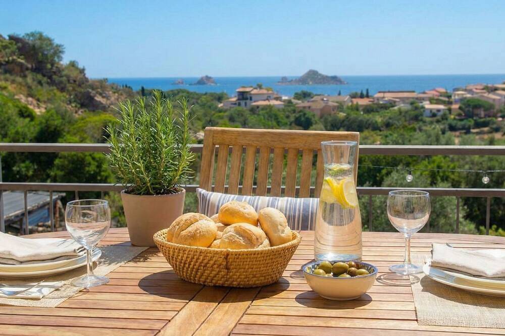 Entire apartment, La Meravigliosa Sardegna in Tancau sul Mare, Santa Maria Navarrese