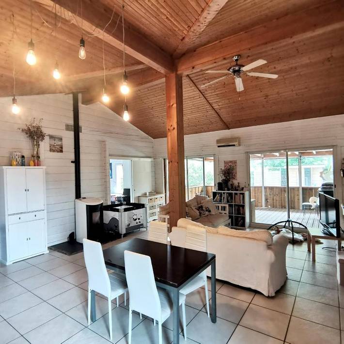 Gîte pour 2 personnes, avec vue et terrasse ainsi que piscine et jardin, animaux acceptés à Aire-sur-l'Adour - 2