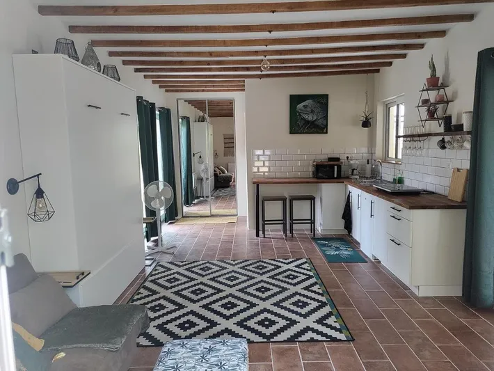 Apartamento de vacaciones para 4 personas, con vistas además de piscina y jardín - 1