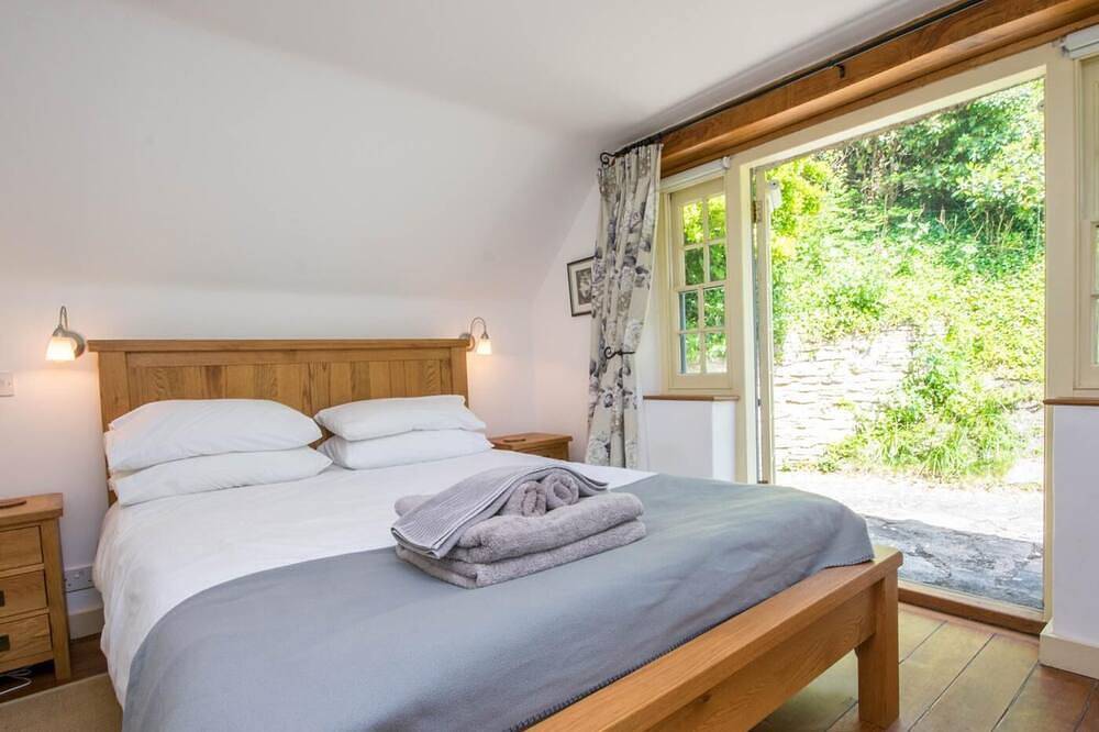 3 Bed in Wareham (oc-dc023) in Lulworth Cove, Dorset