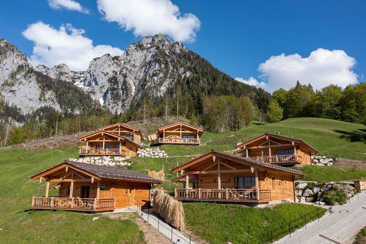 Chalet für 4 Personen, mit Balkon und Whirlpool sowie Terrasse am Königssee