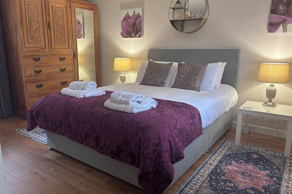 Schöne Lage und schönes Ferienhaus mit einfachem Zugang und in der Nähe von Burley in Burley, Hampshire