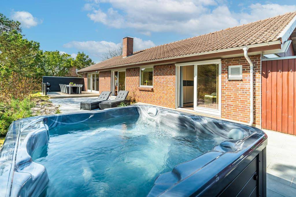Modernes Ferienhaus mit Dünenblick in Nymindegåb – für 8 Personen & 1 Hund  in Nymindegab, Varde
