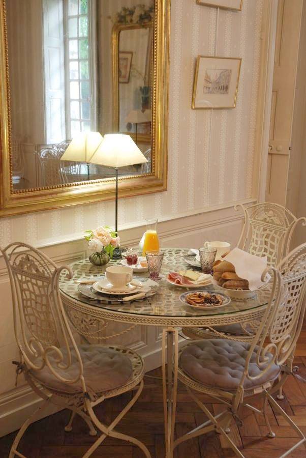 Chambre d’hôte pour 2 personnes, avec jardin ainsi que piscine et vue, animaux acceptés en Bourgogne - 4