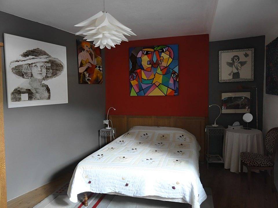 Chambre couple dans maison, cœur village - pdj compris - Chambre in Sainte-Eulalie-d'Olt, Massif central