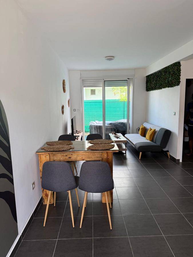 Location de vacances pour 2 personnes, avec terrasse, animaux acceptés à Cayenne - 2