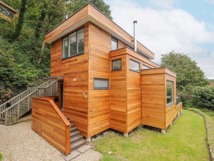 Cottage for 8 people, with Hot tub and Garden in St Agnes