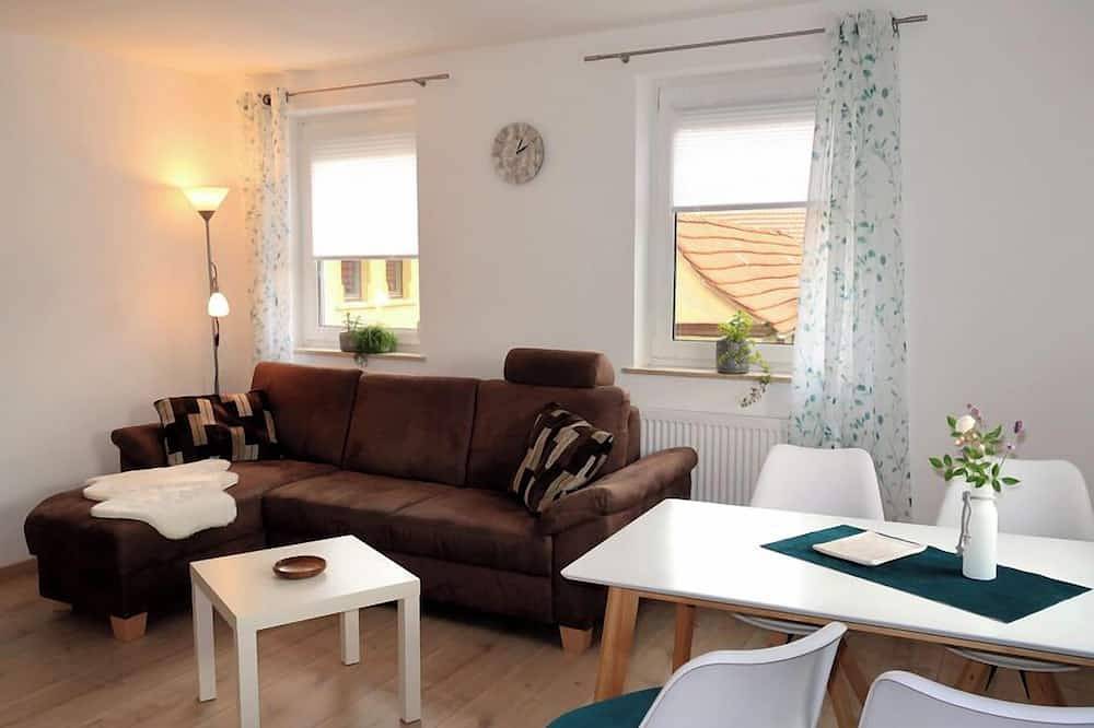 Ganze Wohnung, Helle und gemütlich eingerichtet Ferienwohnung (56 qm) mit voll ausgestatteter Küche in Maroldsweisach, Landkreis Haßberge