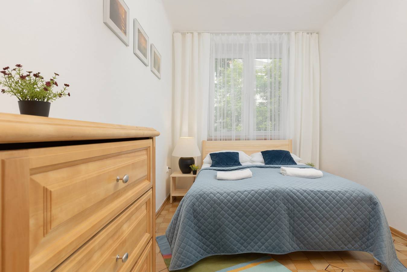 Cały apartament, Bright Apartment for 4 People | Near the Park & Underground Station in Mokotów, Warszawa