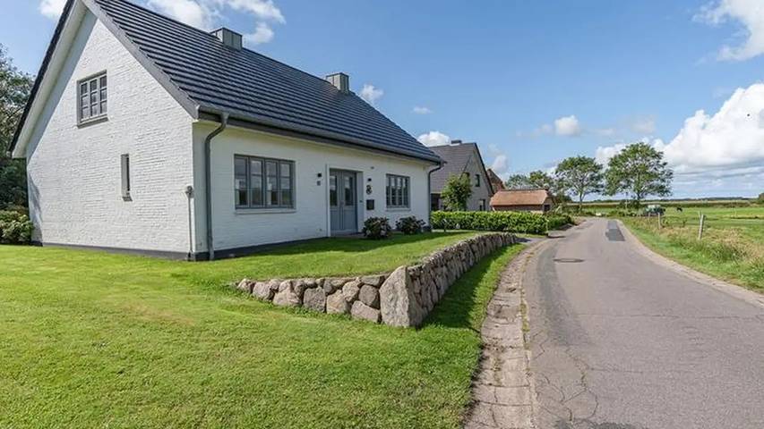 Ferienhaus für 4 Personen, mit Terrasse und Garten in Alkersum - 3