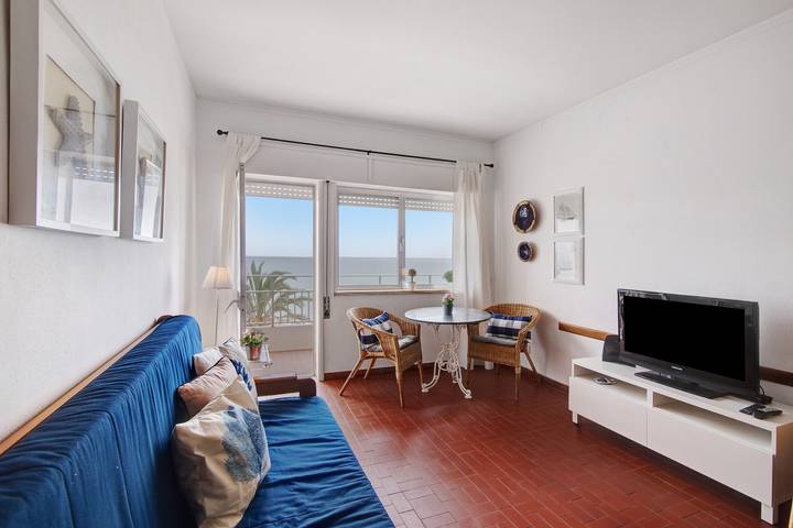 Apartamento entero, Apartamento 'Apartamento Mar Azul - Quarteira' con vistas al mar, terraza y Wi-Fi in Cavacos, Quarteira