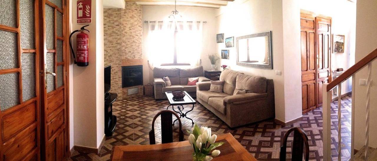 Six-Bedroom House in Carcelén, La Manchuela