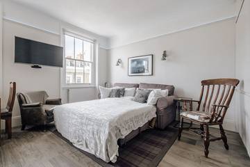 Holiday Apartment for 4 People in London, South East England, Photo 2