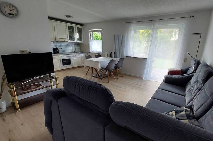 Ferienwohnung für 2 Personen, mit Garten und Terrasse sowie Whirlpool - 1