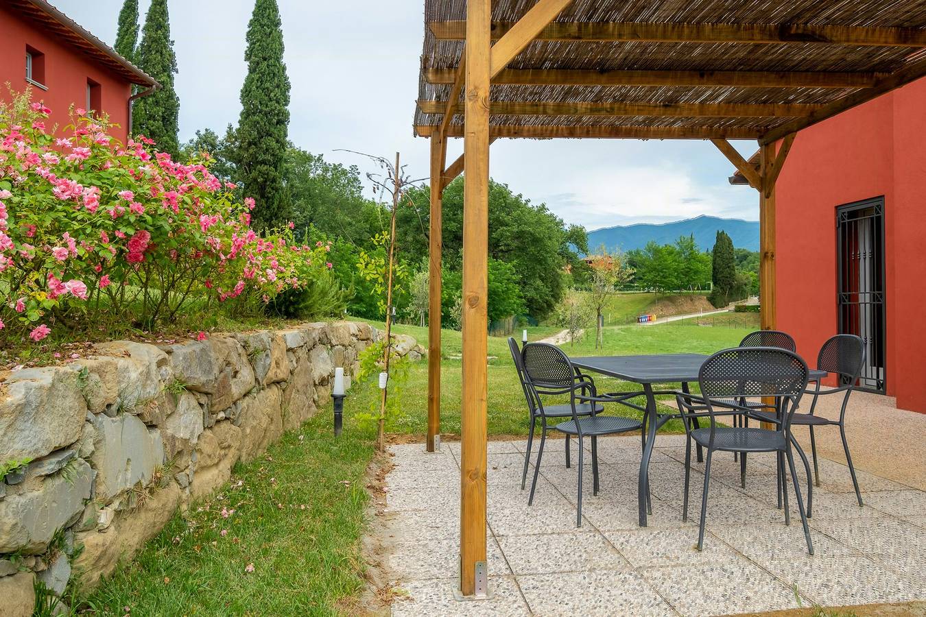 Apartamento entero, Granero antiguo con dos piscinas cerca de Reggello in Reggello, Valdarno