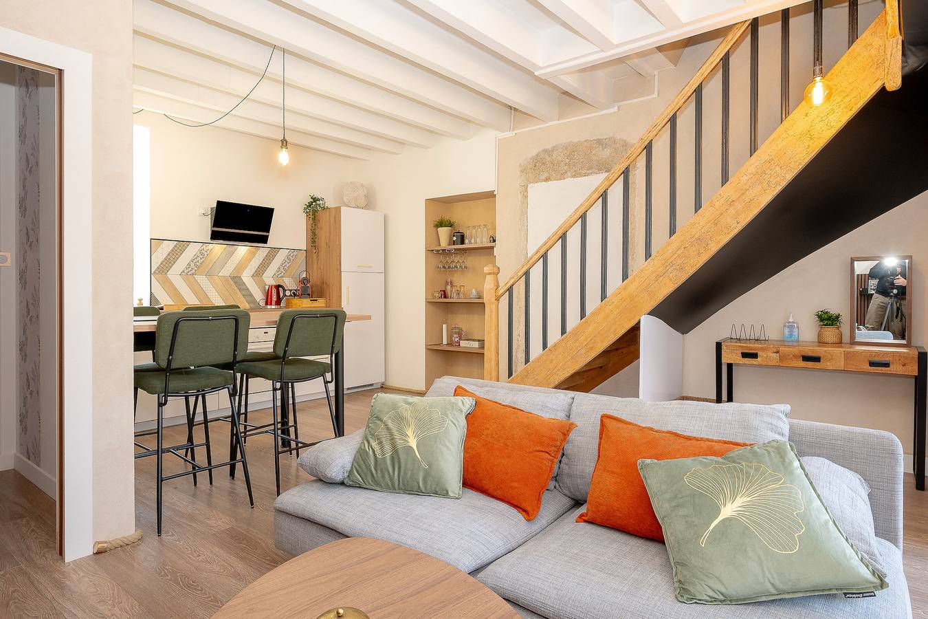 Entire apartment, Apartment 'Kali-Milo' with Shared Garden and Wi-Fi in Saint-Romain-de-Jalionas, La Tour-du-Pin region