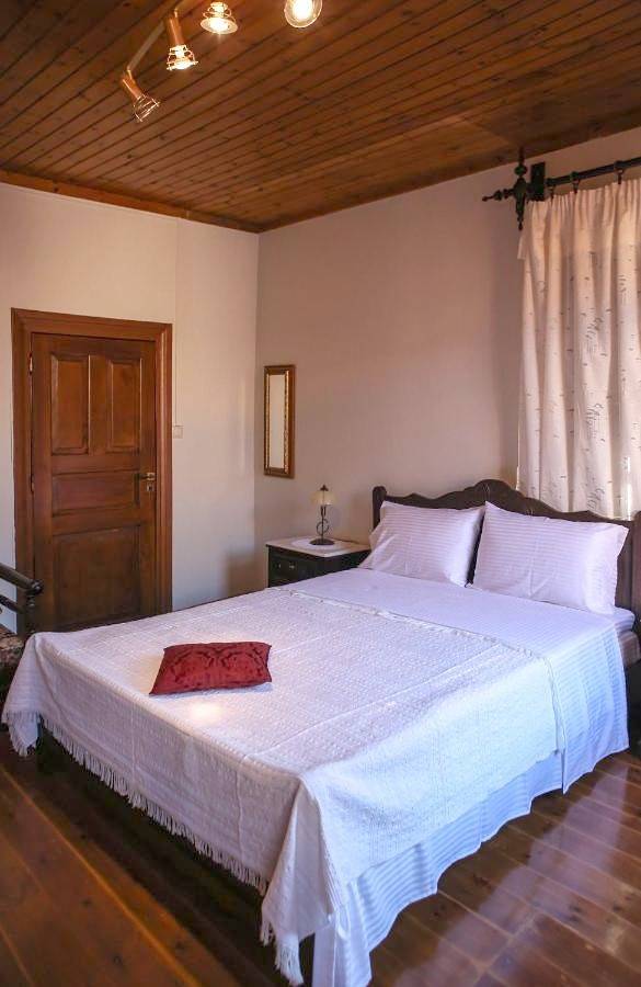 Under the Clock Tower (Greek Traditional 125m2 home) in Nafplio, Argolis