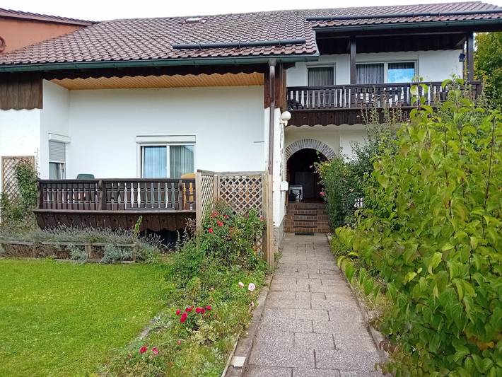Ferienwohnung für 2 Personen, mit Balkon/Terrasse und Balkon sowie Terrasse in Regen (Ostbayern) - 2