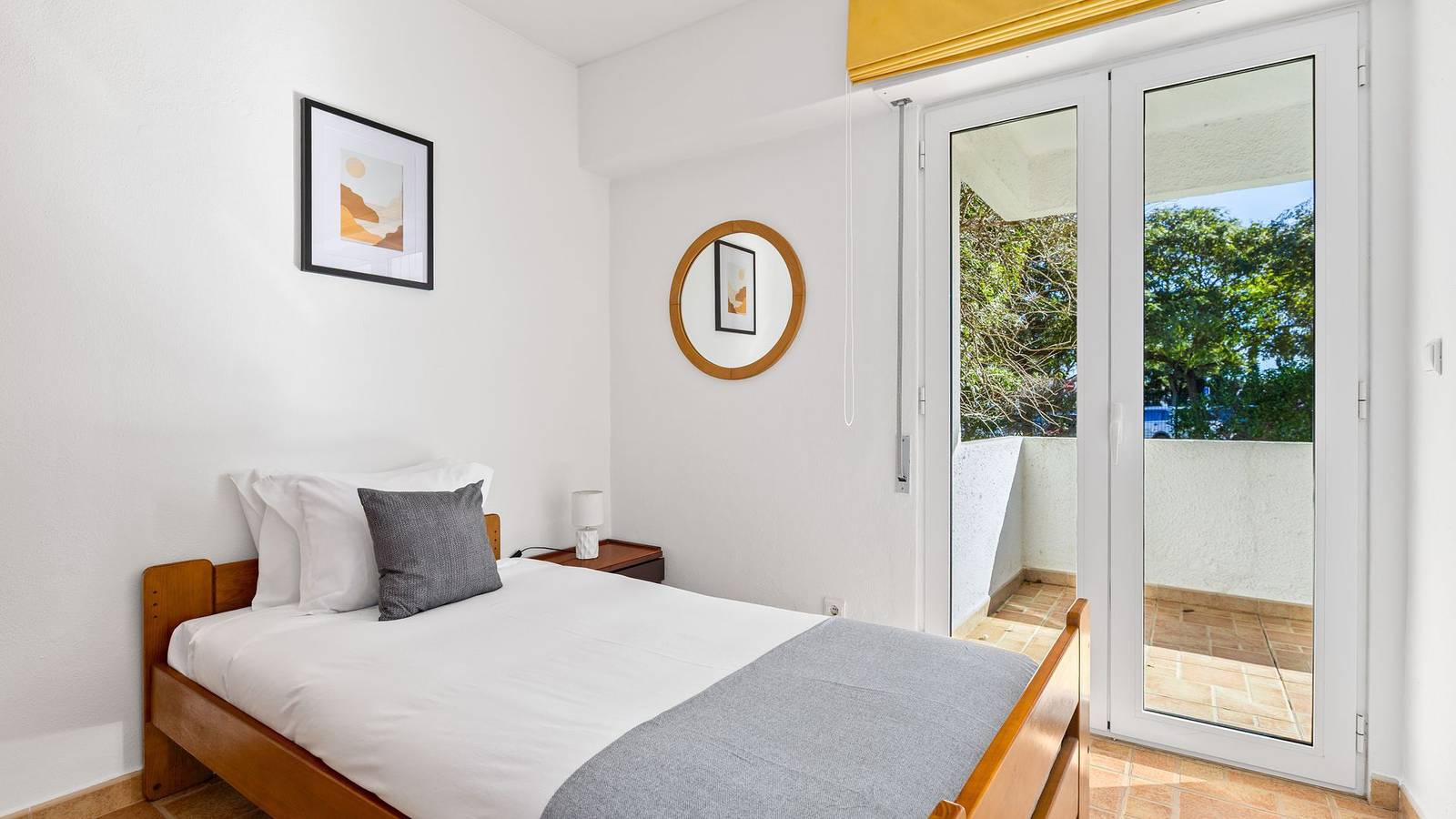Ganze Wohnung, Ferienwohnung für 5 Personen mit Balkon in Quarteira, Faro Distrikt