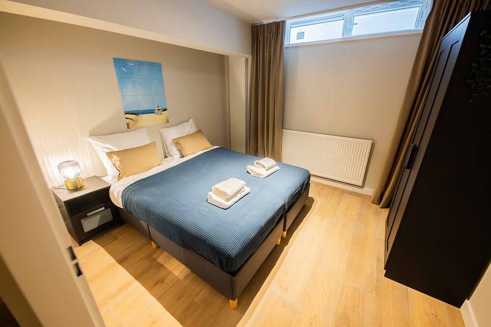 Contemporary 3Bdr Apartment  Ws in Rotterdam, South Holland