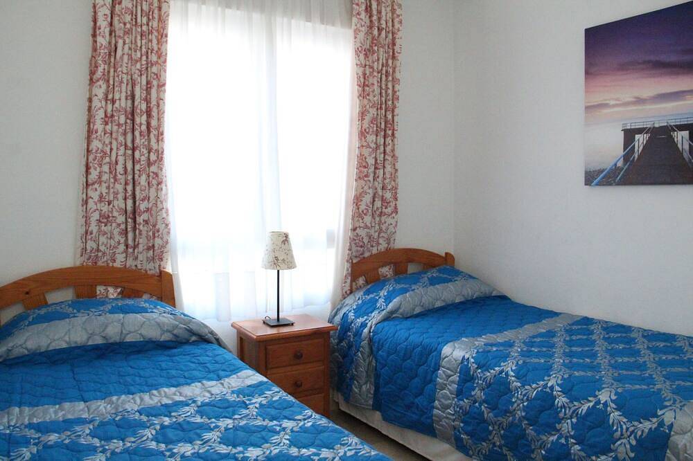 Ganze Wohnung, 2 Bed 2 Bath Beautiful Apt Next to Villamartin Plaza in Brisas y Golf, Orihuela