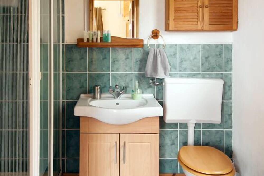 Ferienhaus mit grossem Garten und fantastischem Seeblick - Shannonview in Nenagh, Lough Derg