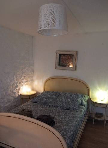 Chambre d’hôte pour 2 personnes, avec jacuzzi ainsi que piscine et jardin à Jonquières-Saint-Vincent