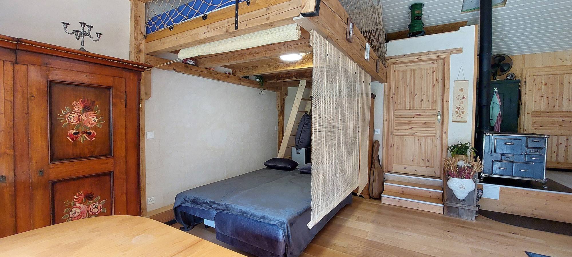 Ganze Ferienwohnung, Chalet Closijoli - Chalet (1-4 personnes) in Haute-Some, Kanton Jura