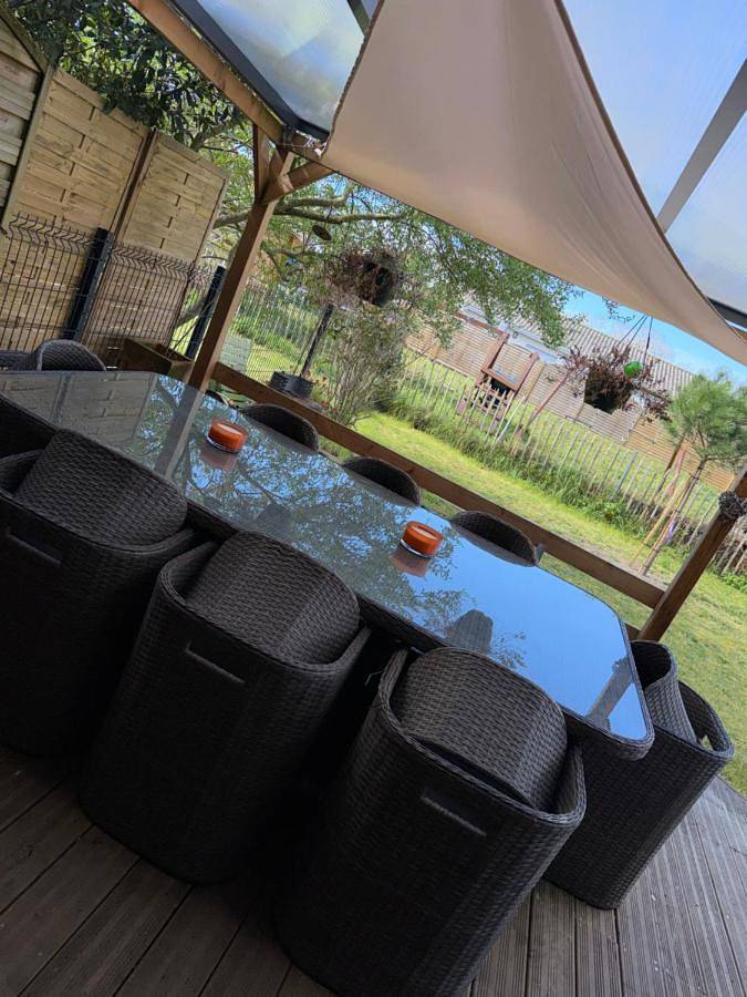 Appartement de vacances pour 4 personnes, avec vue ainsi que jardin et terrasse, animaux acceptés