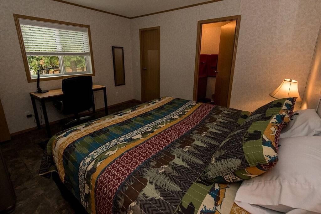 C & C Home -Neue Landschaftsgestaltung! Neue Bilder!! in Nelson (Britisch-Kolumbien), Whitewater Ski Resort