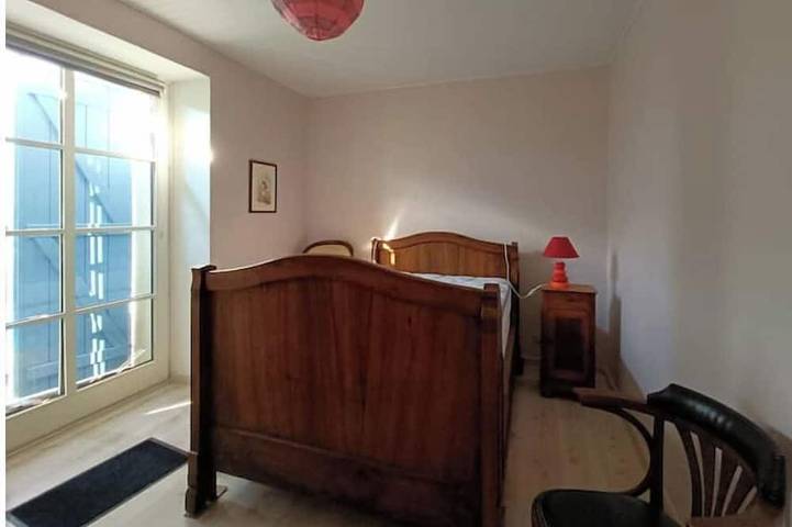 Location de vacances pour 10 personnes, avec jardin et balcon à Colombier-le-Vieux - 2