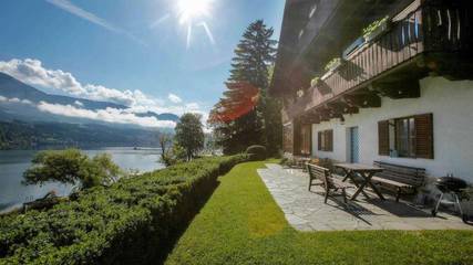 Ferienhaus für 3 Personen, mit Garten und Seeblick sowie Ausblick in Seeboden