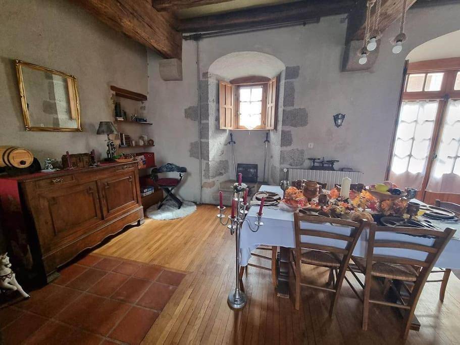 Appartement entier, La châtellenie in Évaux-les-Bains, Région d'Aubussargues