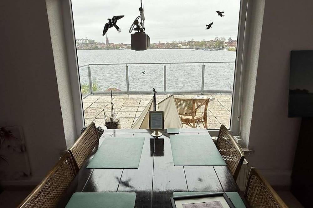 Ganze Wohnung, Ferienwohnung Auguste Viktoria - Ferienwohnung direkt am Großen Plöner See in Plön, Plön (Stadt)