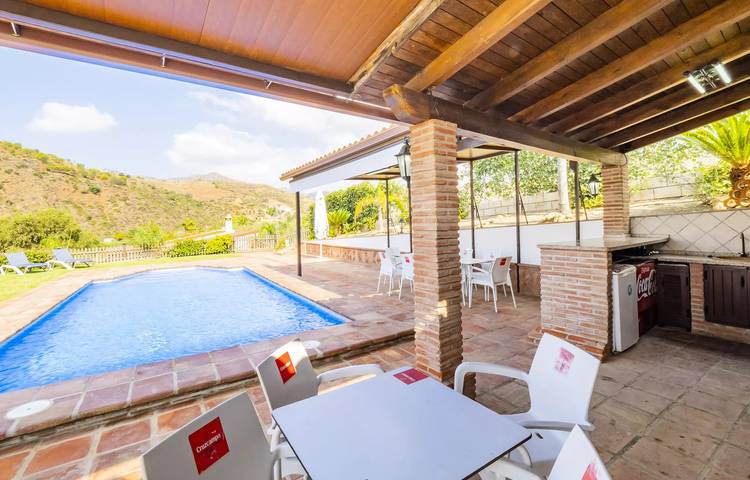 Casa rural para 8 personas, con jardín y piscina en Pizarra - 3