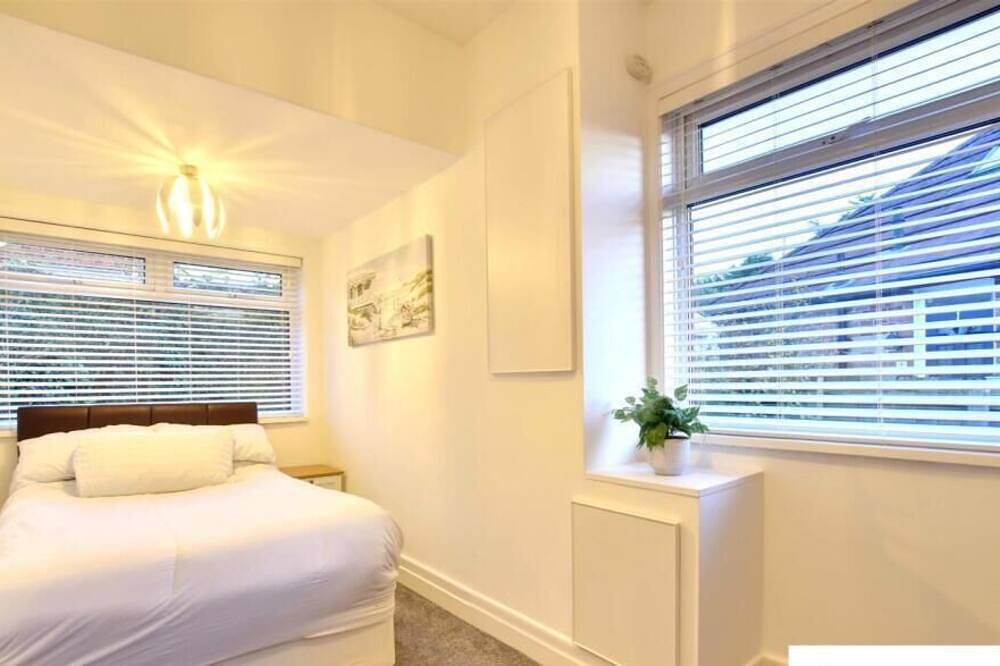 Cosy & spacious bungalow near to coast in Sunderland
