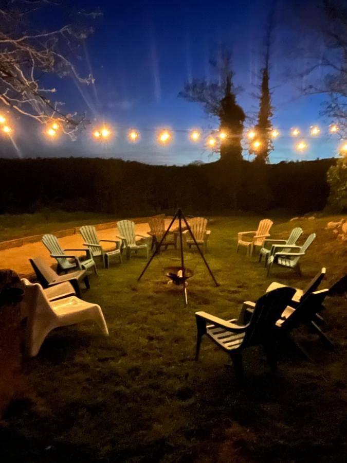 Location de vacances pour 14 personnes, avec vue ainsi que piscine et jardin à Saint-Marcelin-de-Cray - 2