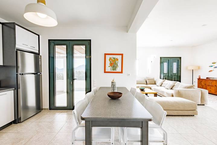 Villa pour 8 personnes, avec jardin dans Milos - 4