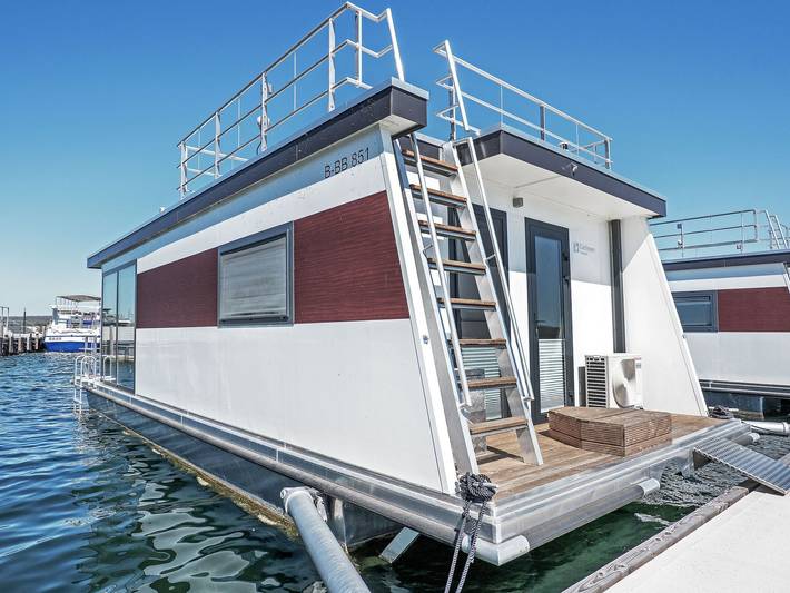 Boot für 5 Personen, mit Seeblick und Ausblick sowie Terrasse, kinderfreundlich in Sachsen-Anhalt
