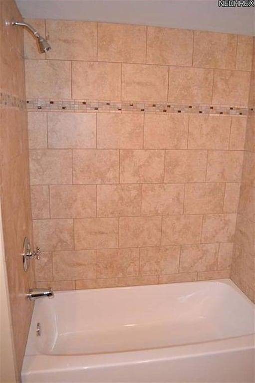 Das Hitchcock House ist ein wunderschönes Haus mit 3 Schlafzimmern und 2 Stockwerken! in Mahoning County