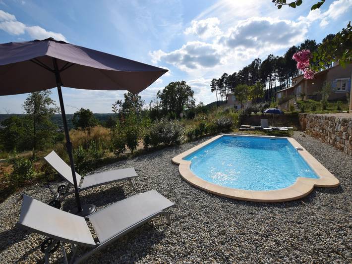 Location de vacances pour 6 personnes, avec piscine et jardin, adapté aux familles à Joyeuse - 2