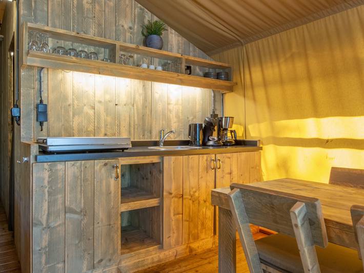 Camping für 6 Personen, mit Pool und Terrasse in Limburg (Niederlande) - 4