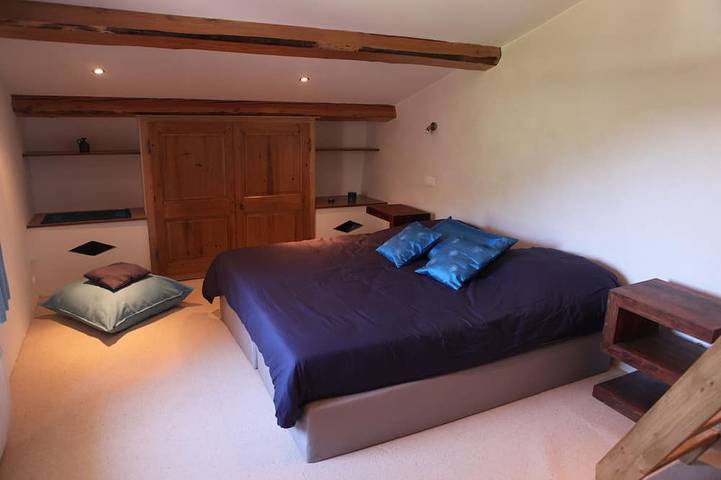 Location de vacances pour 6 personnes, avec balcon et jardin à Barret-de-Lioure - 3