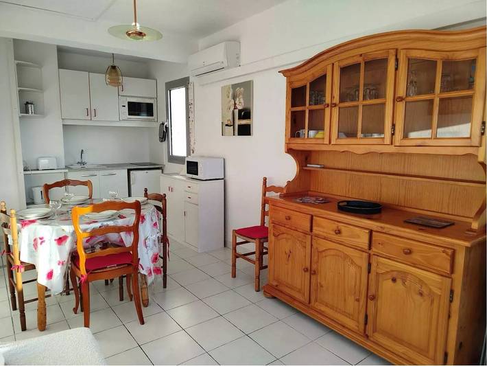 Gîte pour 4 personnes, avec terrasse dans Plage Rodin - 3