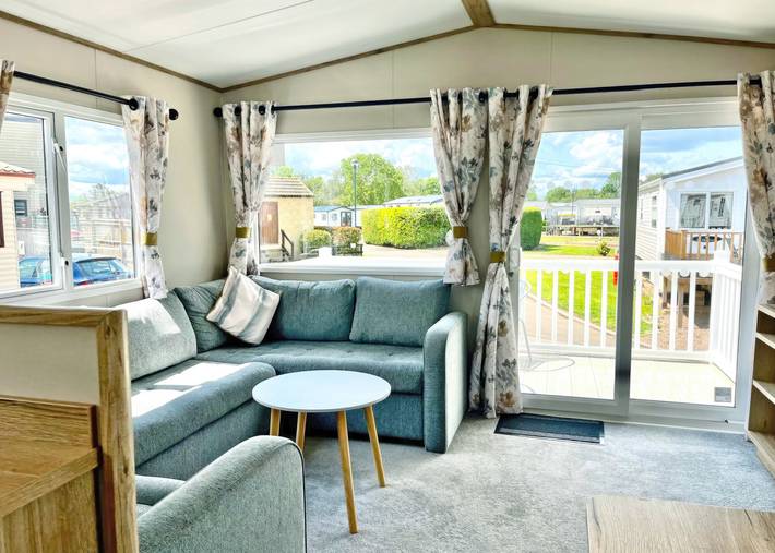 Glamping for 8 people in Warwickshire