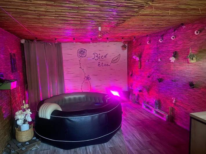 Appartement de vacances pour 4 personnes, avec jacuzzi et terrasse, animaux acceptés