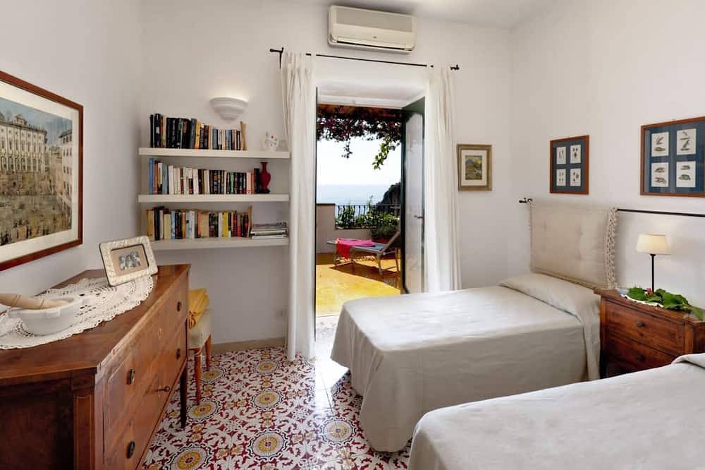 Apartamento entero, Apartamento de lujo en Positano con impresionantes vistas al mar, terraza privada, estacionamiento en req in Positano, Costa Amalfitana